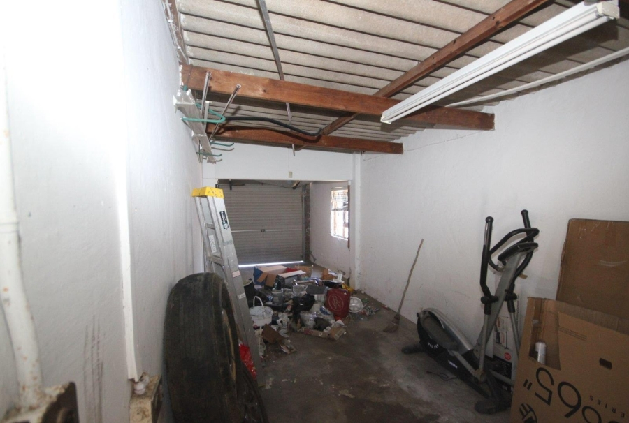 4 Bedroom Property for Sale in Sunnyridge Eastern Cape